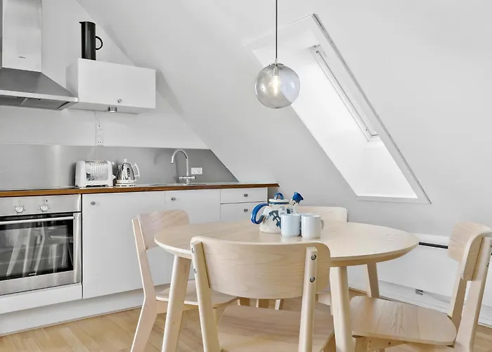 Awesome In Apartment *